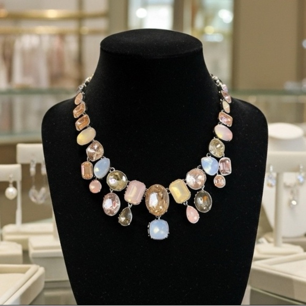 Vintage Talbots Crystal pastel colored collar statement necklace ✨